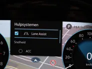 Volkswagen Golf 1.5eTSI/130PK R-Line DSG Volkswagen Golf 1.5eTSI/131PK R-Line DSG · Panoramadak · Apple/Android Car Play · Stoel & Stuurverwarming · Navigatie · LED ·