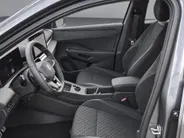 Volkswagen T-Roc 1.5eTsi/150PK R-Line · Trekhaak · Navigatie · Camera + Parkeersensoren · Stoelverwarming · Apple/Android Car Play · Garantie t/m 19-01-2028