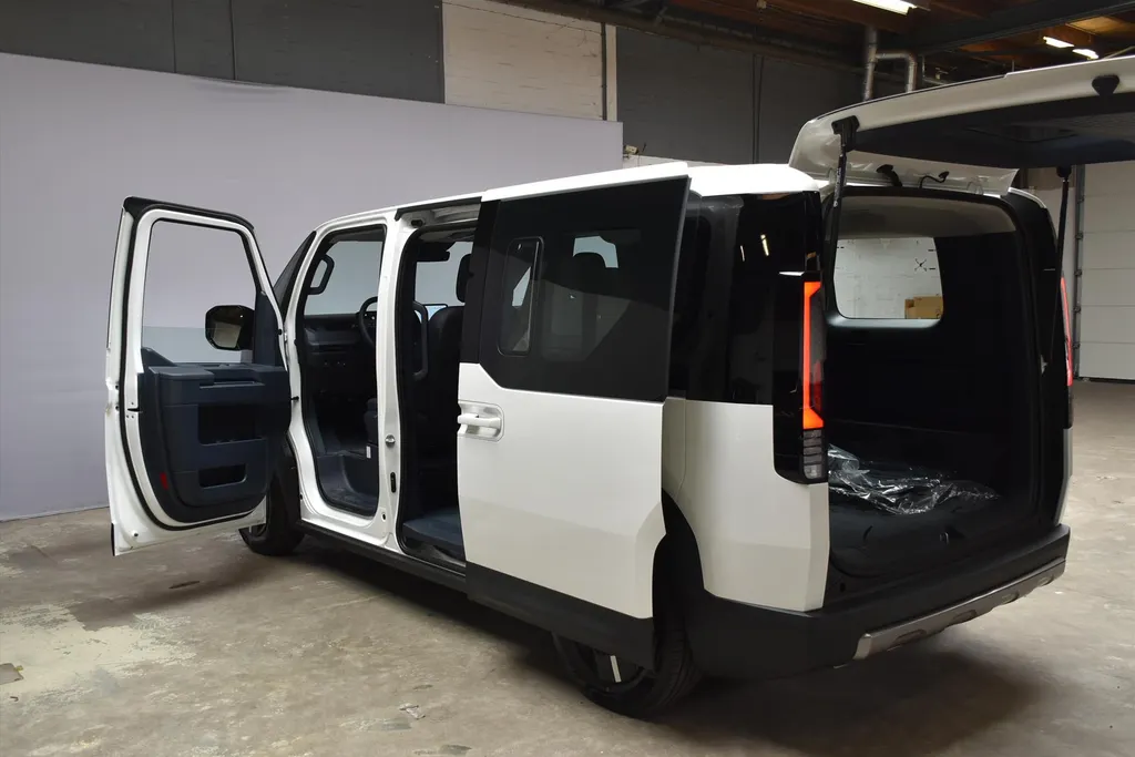 Kia PV5 Passenger 71,2 kWh Plus NIEUW