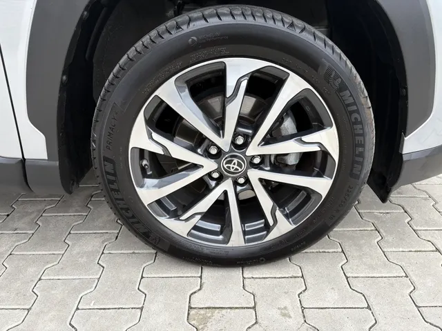 Toyota Corolla Cross 2.0 HP Hybrid Launch Edition | Trekhaak