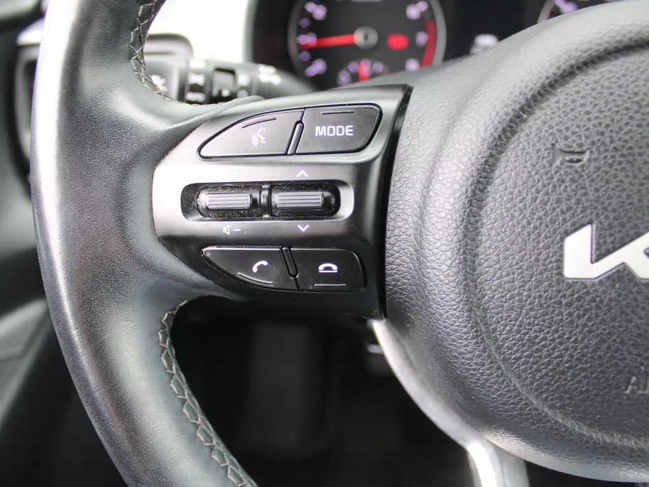Kia Stonic 1.0 T-GDi MHEV DynamicLine | Camera | LED | Apple Carplay/Android Auto | Airco | Cruise | 15" LM |
