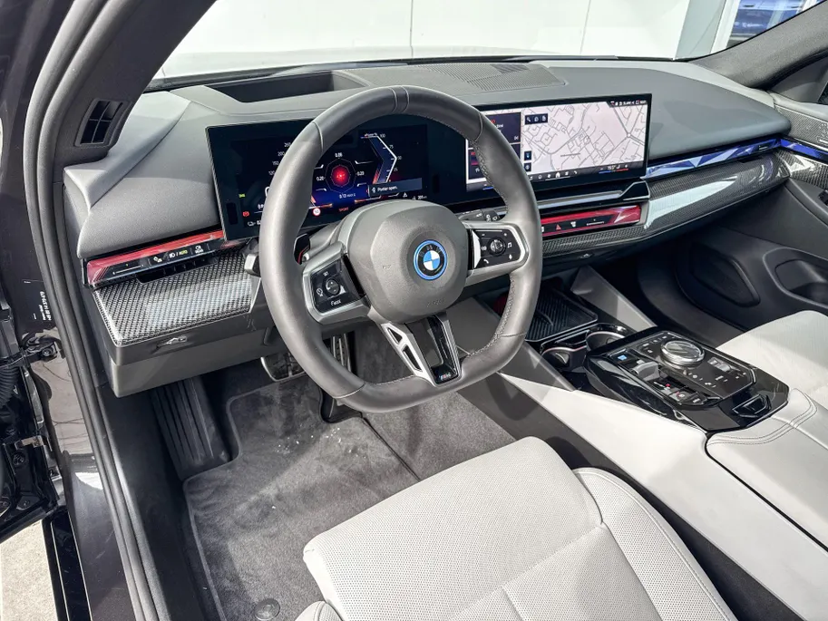 BMW i5 Touring xDrive40 M-Sport