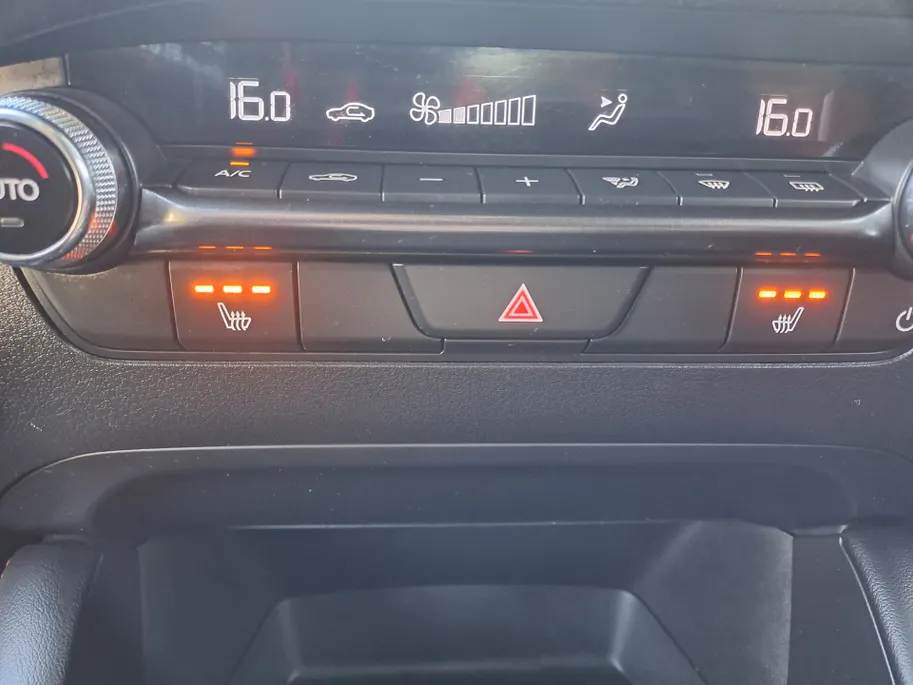 Mazda 3 2.0 e-SkyActiv-X M Hybrid 186 Nagisa | 18' LM | Navigatiesysteem full map | Cruise  | Camera  | Half Leer