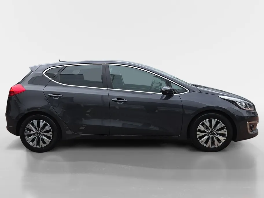 Kia cee'd 1.6 GDI DynamicLine | 1e Eigenaar | Dealeronderhouden | Camera | Navigatie | Cruise Control | 12 Maanden BOVAG Garantie |