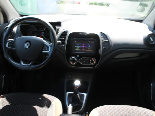 Renault Captur 0.9 TCe Intens | navigatie | trekhaak | climate control