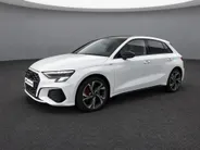 Audi A3 Sportback 45 TFSI e 245pk S edition Competition · Panoramadak · Camera · Apple/Android Car Play · Trekhaak · Stoelverwarming · Adaptive Cruise Control · Keyless · Dodehoeksensor · Elektrische kofferbak · Garantie t/m 21-02-2029 of 100.000km