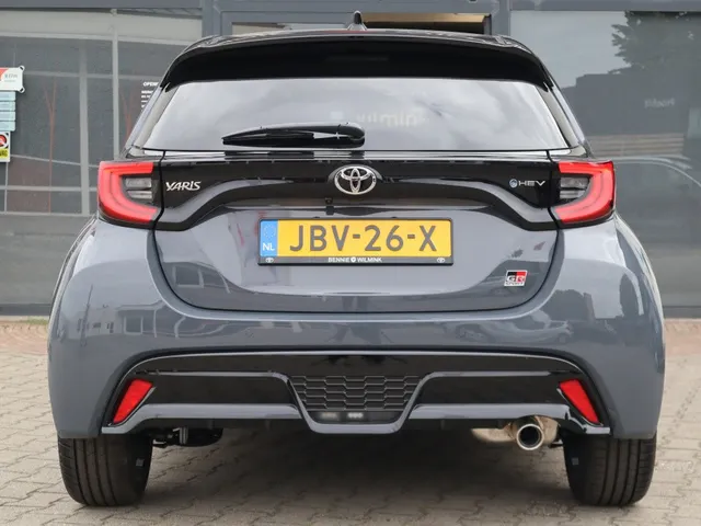 Toyota Yaris 1.5 Hybrid 130 GR Sport | Plus Pack | Panoramadak