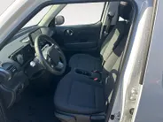 Hyundai Inster Evolve Sky 49 kWh Zeer rijk uitgevoerd met oa schuif/kanteldak, airco etc! Nu met DEMOKORTING! Incl. resterend fabrieksgarantie!!