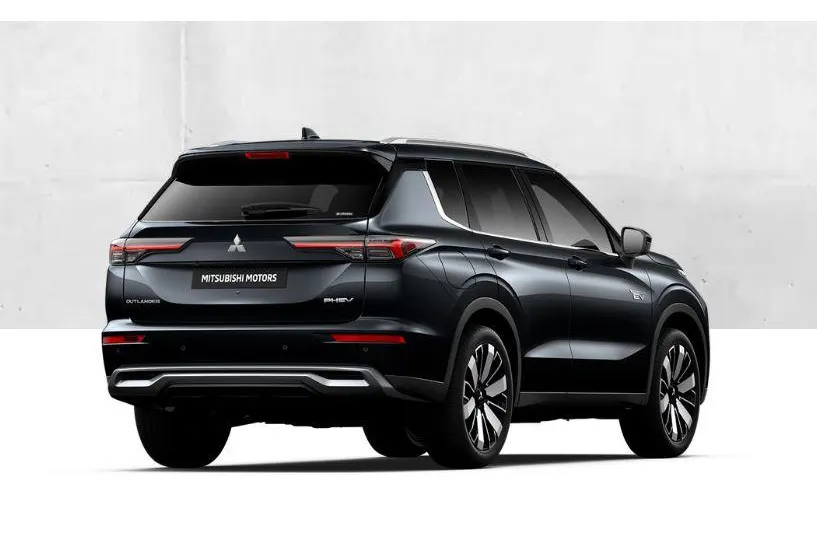 Mitsubishi Outlander 2.4 PHEV Limited Edition Zeer Complete uitvoering| 8 jaar garantie| Snel leverbaar | Totaalprijs op is op.