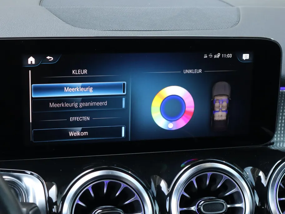Mercedes-Benz EQB 250 Business Line 67 kWh l Panoramadak l Stoelverwarming l Achteruitrij camera