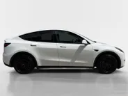 Tesla Model Y 351PK Long Range AWD 75 kWh Automaat | 1e eigenaar | Panoramadak | Basic Autopilot | 360 Camera | Stoelverwarming | Leder | Elektrische Achterklep | Elektrische Stoelen | Full LED |