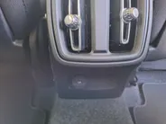 Volvo XC40 2.0 B3 Essential AUTOMAAT | Stuur/stoelverwarming | Adaptieve Cruise | Camera | Sensoren | Dode hoek | Apple Carplay/Android Auto