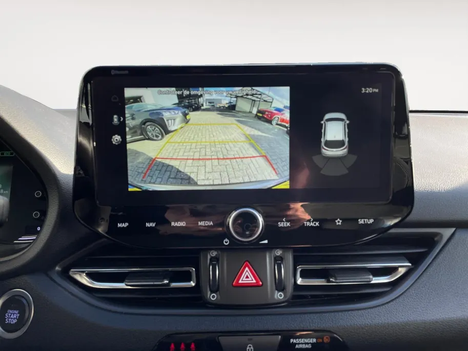 Hyundai i30 Wagon 1.0 T-GDi MHEV Comfort Smart | Navigatie | Apple Carplay & Android Auto | Cruise control | Climate control | Achteruitrijcamera | Parkeersensoren achter |