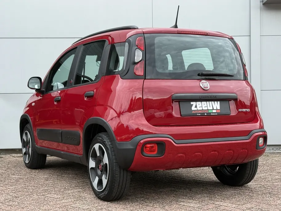 Fiat Panda 1.0 Hybrid Pandina | Airco | Carplay | Cruise | 5zits | PDC