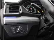 Audi Q5 50 TFSIe 299pk S-tronic S edition · Camera · Wegklapbare Trekhaak · Apple/Android Car Play · Navigatie · 20'' Inch ·