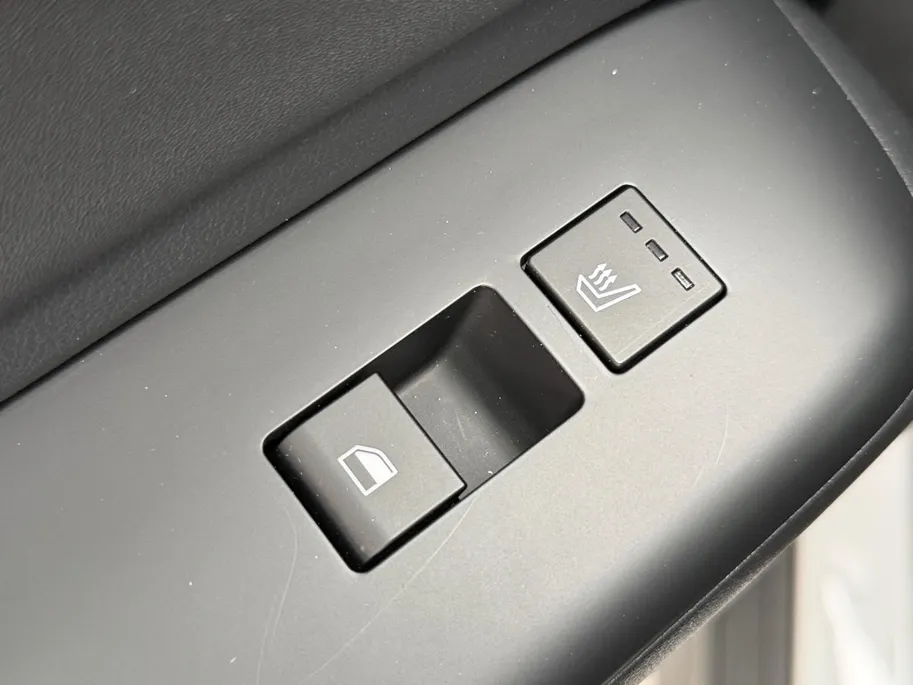 Hyundai Kona 1.6 GDI HEV N Line Sky | Schuif-/kantel dak | 360 camera | Apple Carplay/ Android Auto | Stoelverwarming voor & achter | Stoelventilatie |  Navigatie |