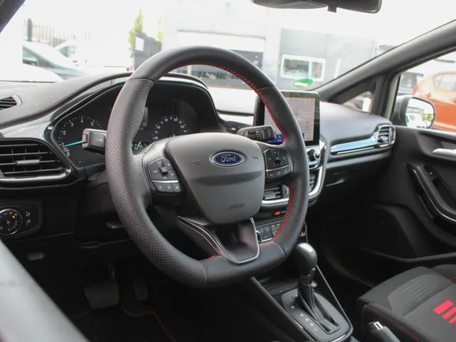Ford Fiesta 1.0 EcoBoost Hybrid ST-Line Automaat | Navi | Cruise | Clima | Park sens | All Season
