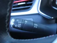 Renault Captur 1.6 E-Tech Hybrid 145 R.S. Line Automaat | Navi | Camera | Keyless | Trekhaak |