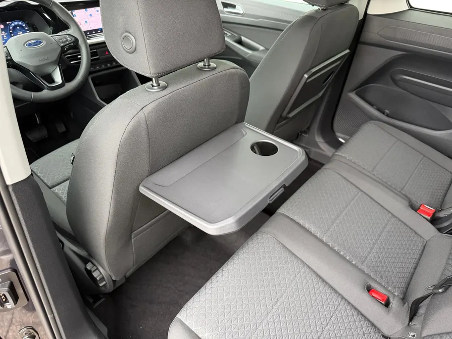 Ford Transit Connect Ford Tourneo Connect PHEV L2 Titanium 7p. | Uit Voorraad Leverbaar | Geel Kenteken | Automaat | Trekhaak | AGR Gecertificeerde Voorstoelen | Achteruitrijcamera | Winter Pakket | Adaptieve Cruise Control