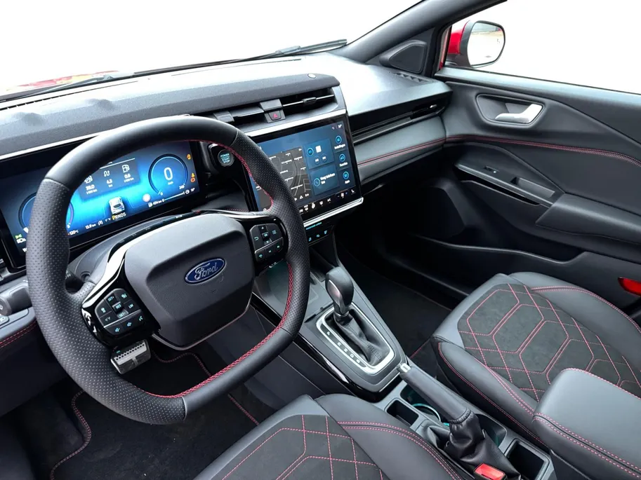 Ford Puma 1.0 EcoBoost Hybrid ST-Line X | !gratis automaat! | Driver Assistancepack | Winterpack | 18' Lichtmetaal | Led verlichting | 360Camera | Adaptive Cruisecontrol | Dodehoekdetectie | Apple Carplay&Android Auto | Nieuw te bestellen! |