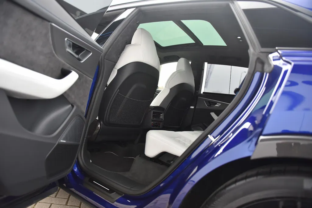 Audi RSQ8-R ABT 740PK QUATTRO