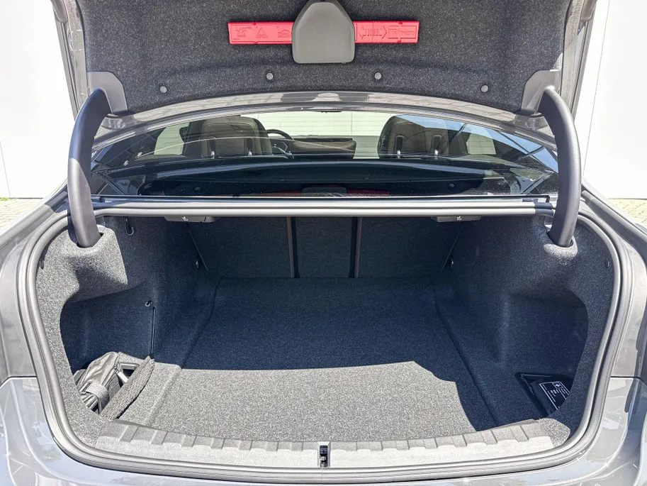BMW 3 Serie Sedan 318i
