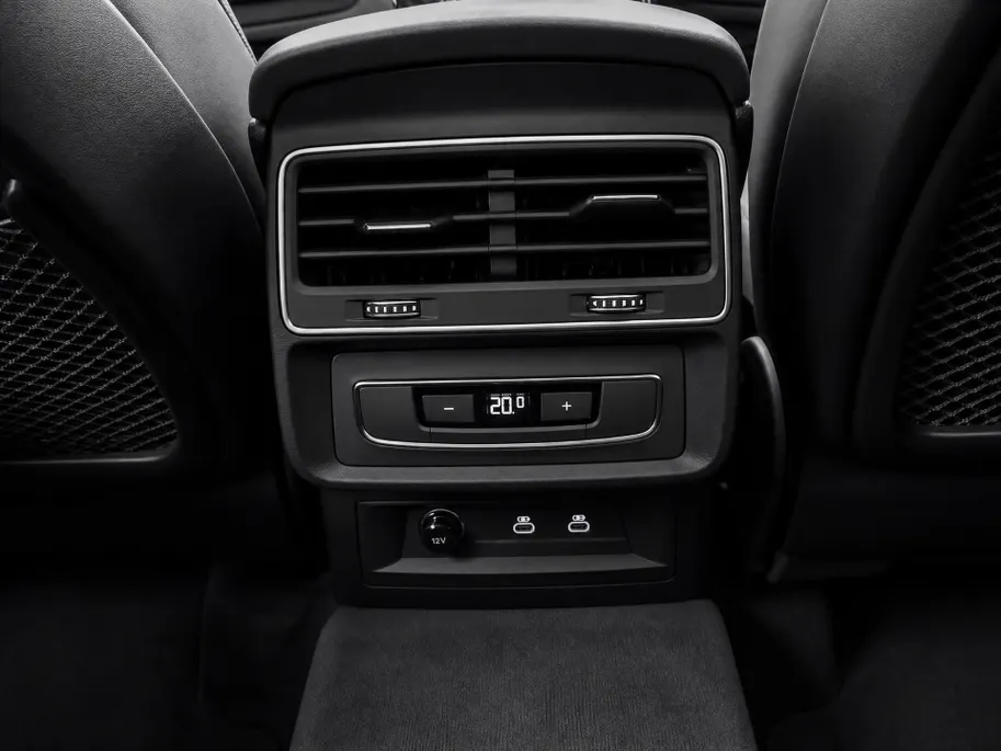 Audi Q7 55 TFSI e quattro Pro Line S 394 PK ·Leder bekleding · Assistentie. plus, remote park · Head-Up display · Glazen panorama dak · Bang & Olufsen