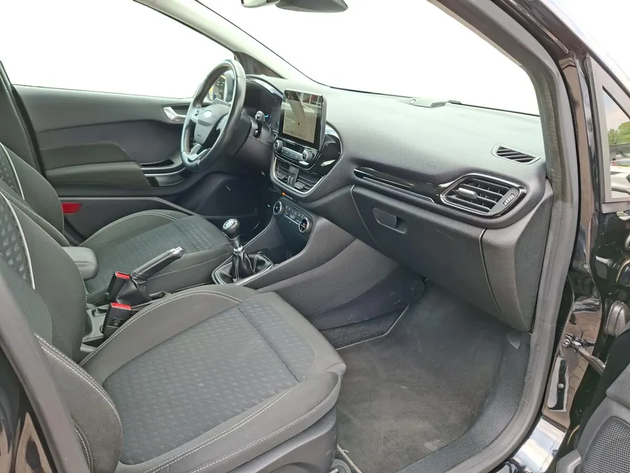 Ford Fiesta 1.0 EcoBoost Titanium | Dealeronderhouden | First edition pack | Adaptieve cruise control | Voorruitverwarming | Parkeer sensoren