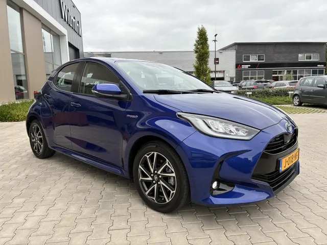 Toyota Yaris 1.5 Hybrid First Edition | Keyless | Carplay | Adapt. Cruise