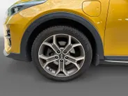 Kia XCeed 1.6 GDi PHEV DynamicPlusLine STOELVERWARMING | NAVI | LM VELGEN | TREKHAAK