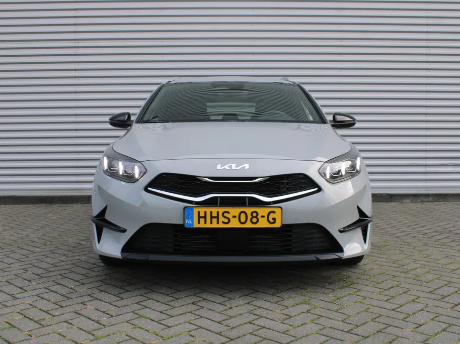 Kia Ceed Sportswagon 1.0 T-GDi MHEV Design Edition | Stuur-/stoelverwarming | Cruise adapt. | Camera | 16' LM | Elek. achterklep | JBL audio | LED |