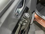 Renault Clio Estate 90PK TCe Expression | Navi | Armsteun | Bleutooth | Cruise Control | Lichtmetalen Velgen | Airco | USB | Leder Stuurwiel |