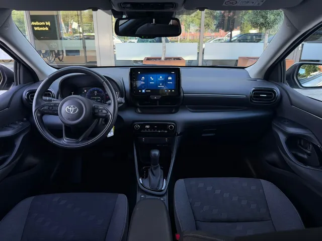 Toyota Yaris 1.5 Hybrid 115 Dynamic Limited | Stuur en Stoelverwarming