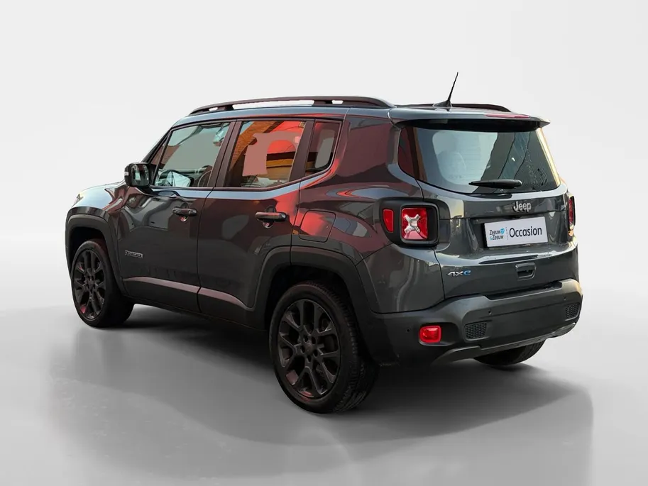 Jeep Renegade 1.5T e-Hybrid S 190PK AUTOMAAT | Black line| Lichtmetalen velgen| Parkeer sensoren V/A| Navigatie| Camera| Climate Control| 4WD drive| Leer| elec. stoel| Reservewiel|
