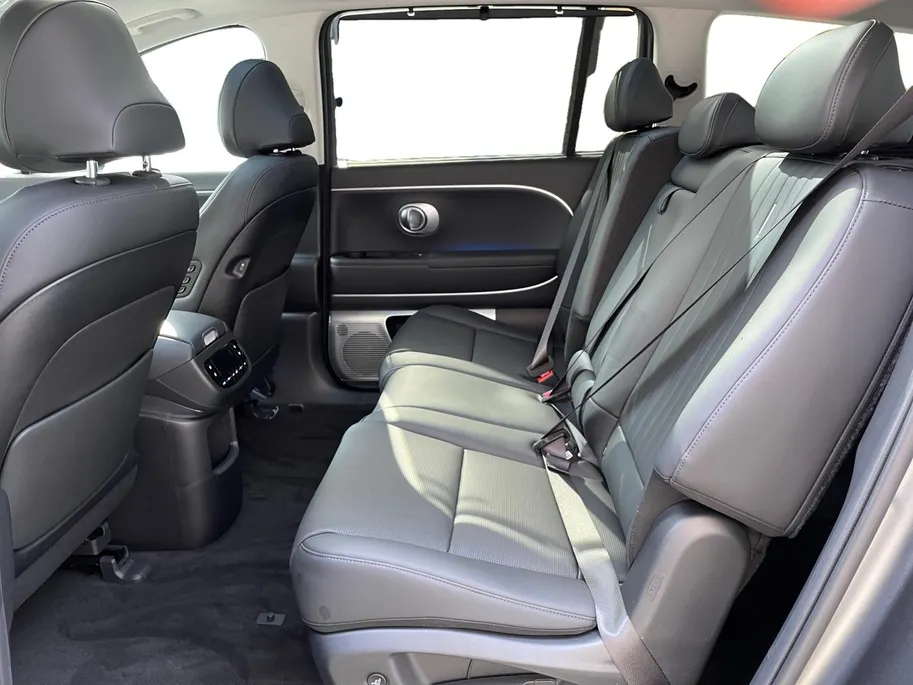 Hyundai IONIQ 9 Lounge AWD 7p. 110.3 kWh | Nieuw | Zeer compleet | Uit voorraad leverbaar | 600 km range | Matte lak | Hyundai Rotterdam - Noord |
