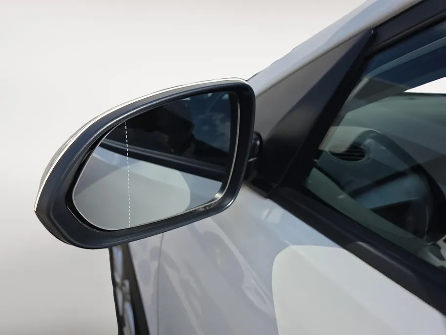 Kia Stonic 1.2 MPi ComfortPlusLine Navigator | Achteruitrijcamera | Apple/Android Carplay | Stoel en Stuurverwarming | Cruise control | 12 maanden garantie! |