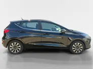 Ford Fiesta 1.0 EcoBoost Hybrid Titanium | Winter Pakket | Apple Carplay & Android Auto | Parkeersensoren achter | Climate Control |