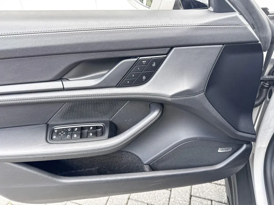 Porsche Taycan Cross Turismo 4 93 kWh
