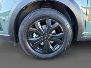 Dacia Jogger 140PK Hybrid Extreme 7p. Automaat | 7 Zitplaatsen | Camera | Parkeersensoren | Apple CarPlay/Android Auto | Digital Cockpit | Cruise Control | Lichtmetalen Velgen | Licht & Regen Sensor | Full LED |