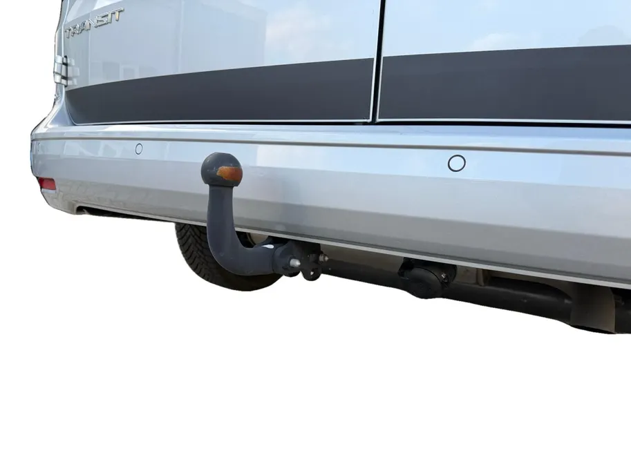Ford Transit Connect 1.5 EcoBoost PHEV L2 Limited 150 pk Automaat | Adapt. Cruise control | Trekhaak | Parkeersensoren voor en achter | Achteruitrijcamera | Navigatie | Apple carplay & Android auto | BLIS | Voorruitverwarming | 17' inch lichtmetalen velgen |