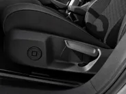 Volkswagen T-Roc 1.5 eTsi 150pk DSG R-Line First Edition · Camera · Apple/Android Car Play · Navigatie · Wegklapbare Trekhaak · Elek. Achterklep · 18'' Inch ·