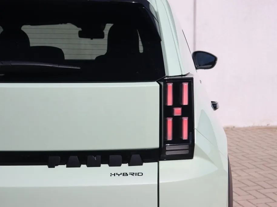 Fiat Grande Panda 1.2 Hybrid 100 PK Icon | Pack Style | Automaat