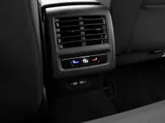 Volkswagen Golf 1.0 eTSI 110pk DSG Life · Camera · Apple/Android Car Play · Sfeerverlichting · P-Sensoren · Navigatie · 16'' Inch · Garantie t/m 04-02-2028 of 100.000km  · EXTRA INRUILKORTING ·