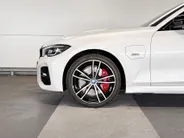 BMW 3 Serie Sedan 330e xDrive High Executive