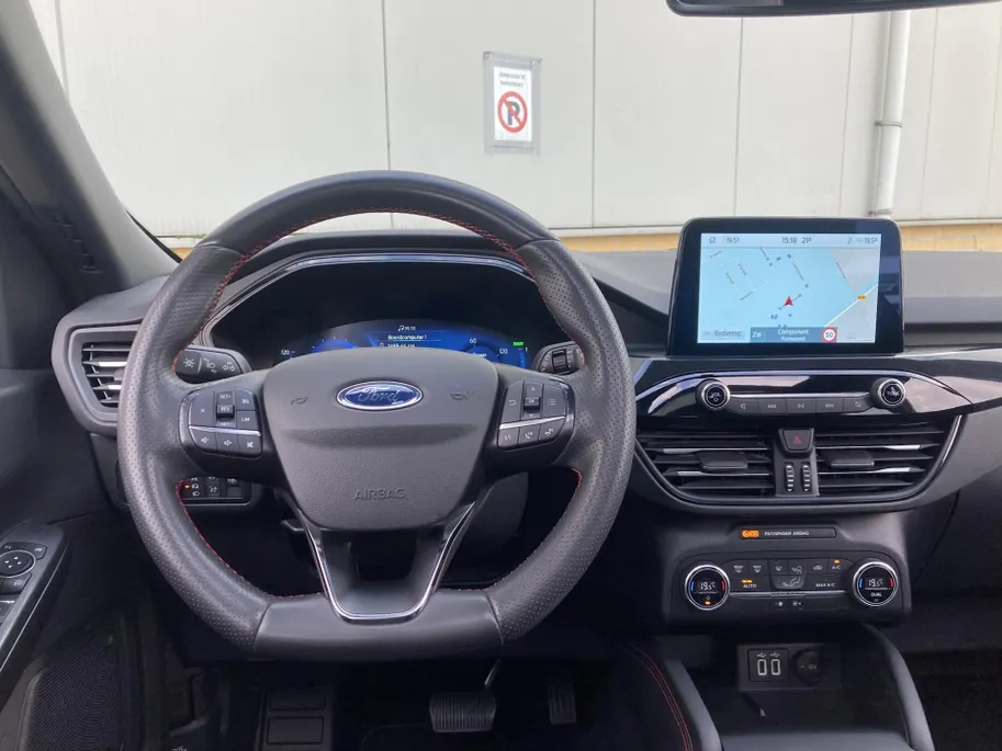 Ford Kuga 2.5 PHEV ST-Line 225 pk Navigatie - Panoramadak