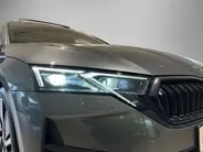 Škoda Octavia Combi 1.5TSI/150PK MHEV Sportline DSG · Panoramadak · Navigatie · 360°Camera + Parkeersensoren · Apple/Android Car Play · Garantie t/m 23-04-2030 of 100000km.
