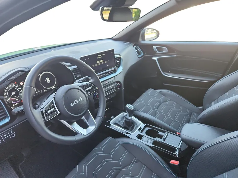 Kia Ceed Sportswagon 1.0 T-GDi Design Edition | Camera | Keyless | JBL Audio | Navi | Stoel / Stuurverwarming | Apple Carplay | Android Auto |
