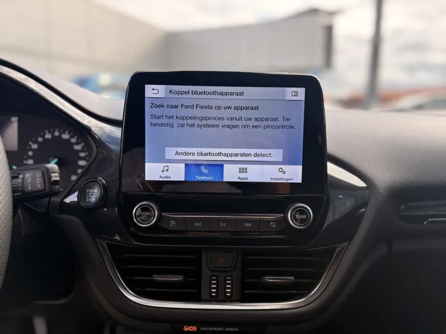 Ford Fiesta 1.0 EcoBoost Hybrid ST-Line Winter Pack I Apple Carplay/Android Auto I Lichtmetalen Velgen I LED Verlichting I