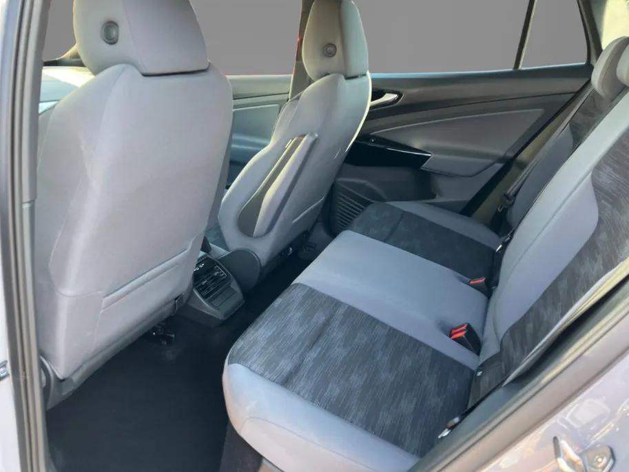 Volkswagen ID.4 Style 52 kWh 125kW/170PK · Apple Carplay/Android Auto · Parkeersensoren · Navigatie