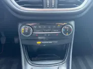 Ford Puma 1.0 EcoBoost Hybrid ST-Line | Dealer onderhouden  | NL auto | Winter pack | Cruise control | Parkeersensoren voor en achter | Achteruitrijcamera | Navigatie | Apple carplay & Android auto | 17' lichtmetalen velgen | Draadloos opladen mobiel | Bovag garant